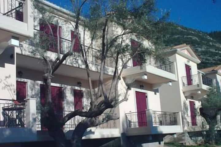Mikros Gialos Apartments photo 3