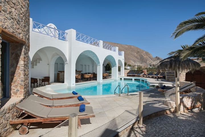 Meltemi Suites photo 2