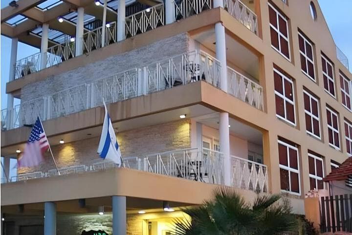 Blue Hotel photo 2