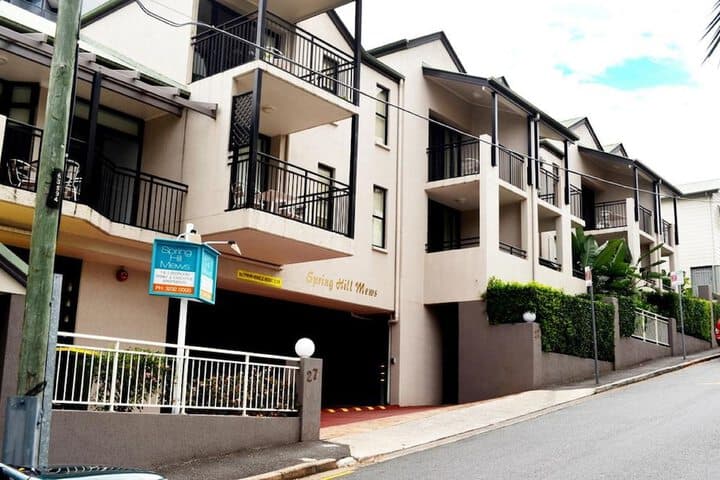 Springhill Mews Apartments photo 3