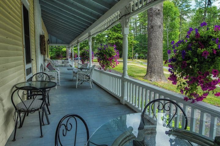 Rockwell Falls Inn&Wine Bar photo 4