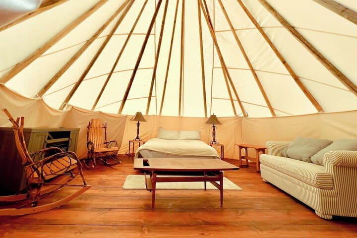 Glacier Grizzly Resort Glamping photo 2