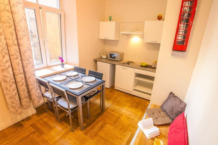 Mosaic Center Apartments photo 4