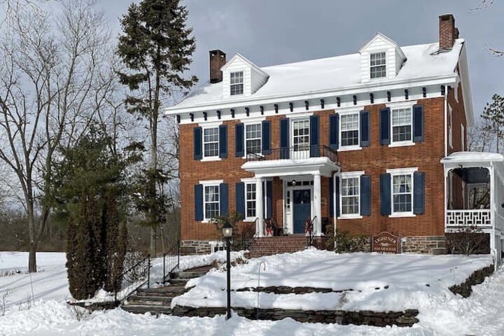 Lightner Farmhouse B&B photo 3