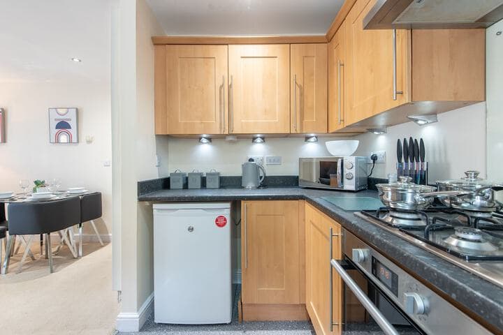 Apartment 8 photo 2