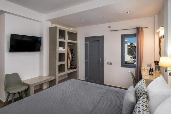 Potamida Suites photo 5