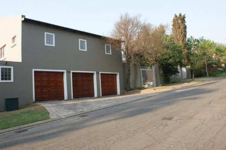 3 Melrose Road photo 3