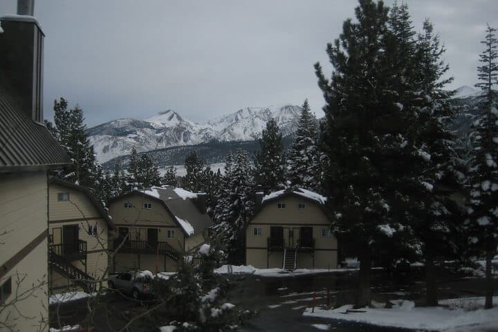 Mammoth View Villas Mammoth Reservation Bureau photo 2