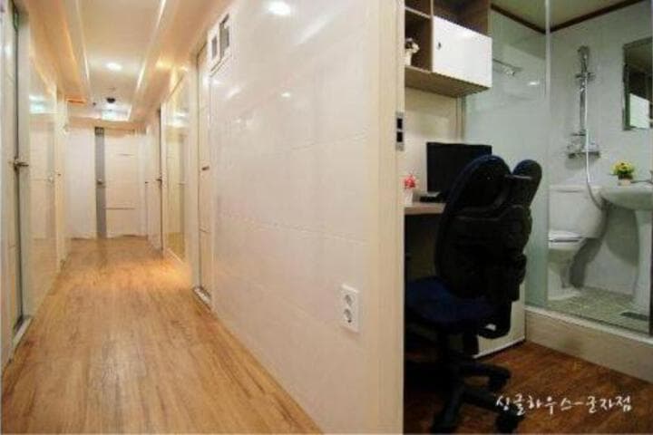 Single House photo 3
