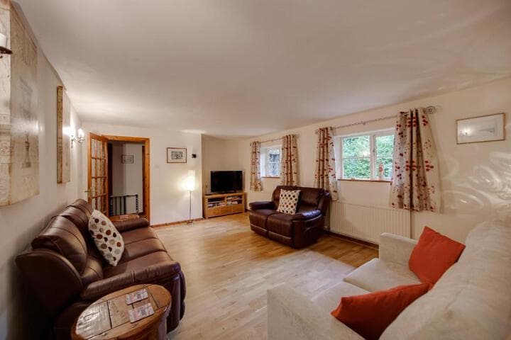 Luddenham destination view