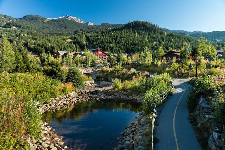 Legends Whistler photo 3