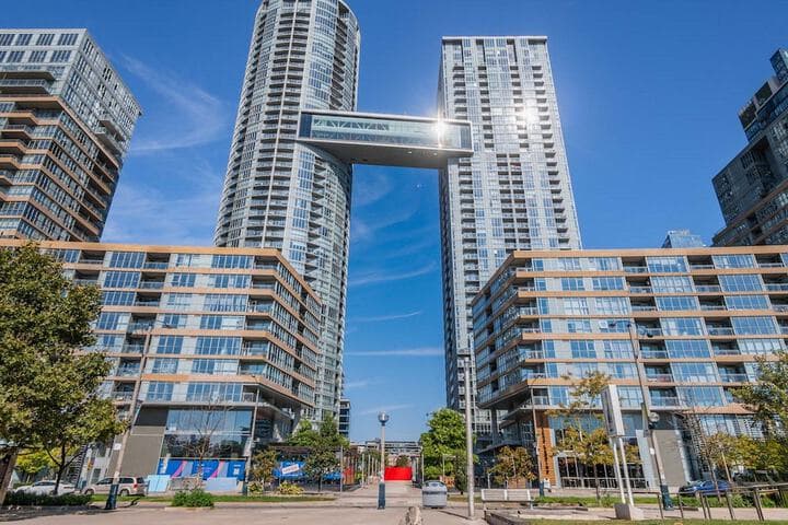 GLOBALSTAY. Elegant Downtown Apartments photo 4