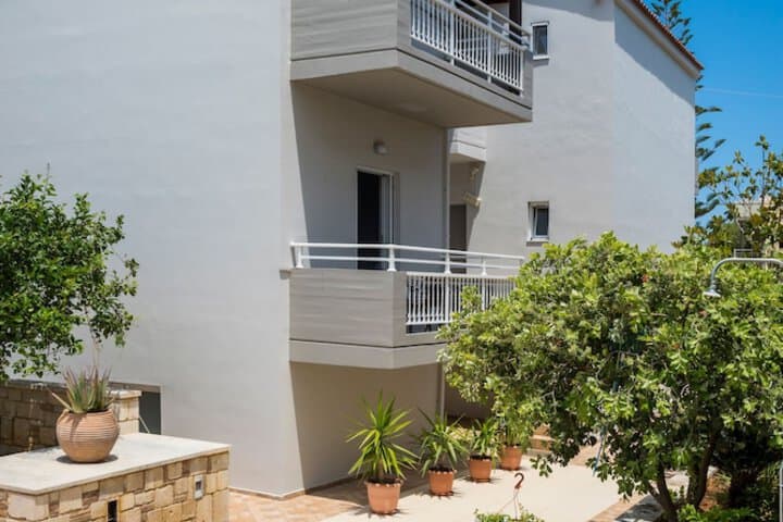 Irini Stalos Apartments photo 5