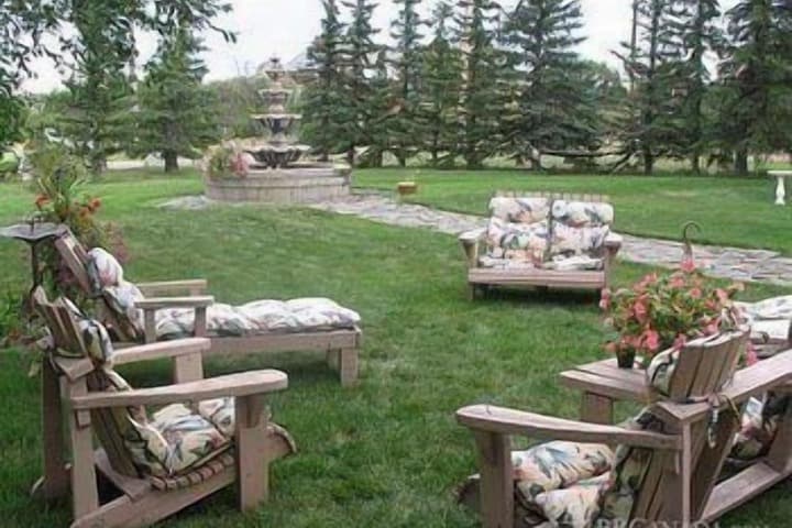 Wakamow Heights Bed & Breakfast photo 2