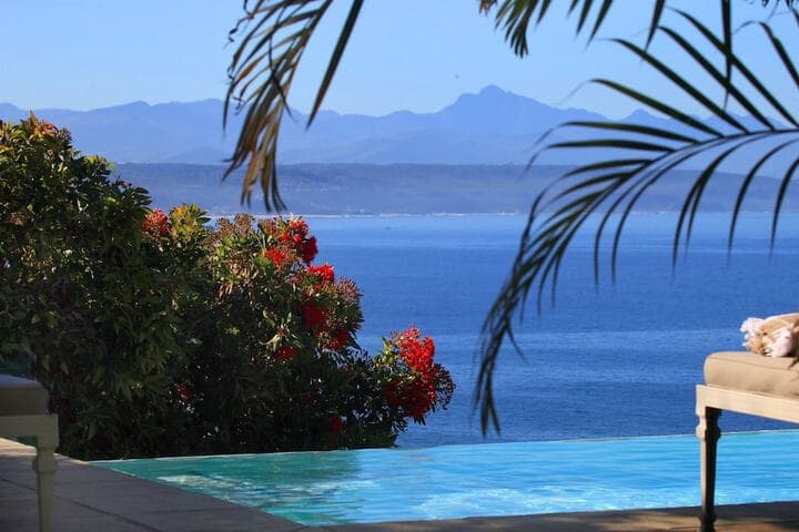 Ocean Watch Guest House photo 2
