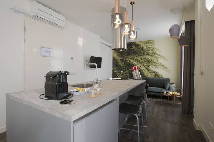 De With Studios photo 2