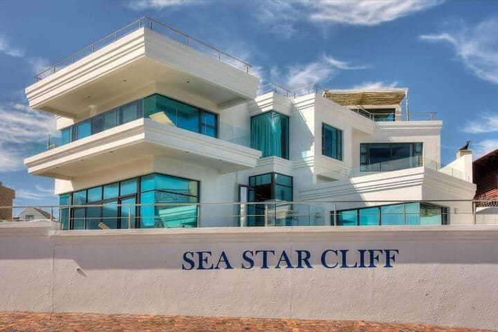 Sea Star Cliff photo 5