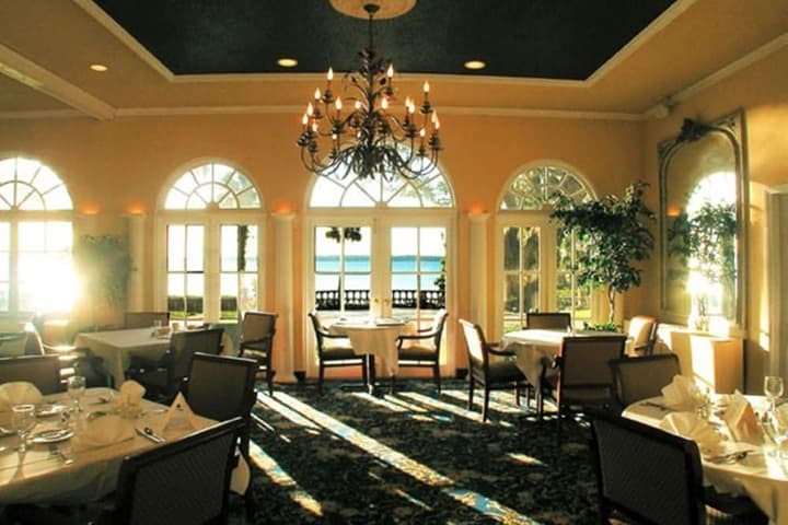 Club Continental photo 5