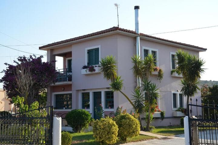 Renas House photo 2