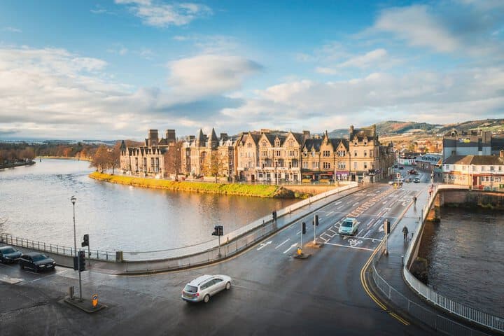 Highland Apartments by Mansley photo 2