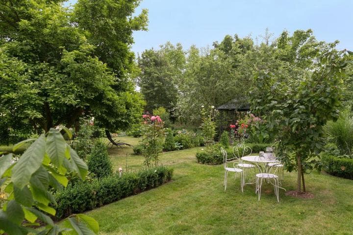 La Roseraie photo 2