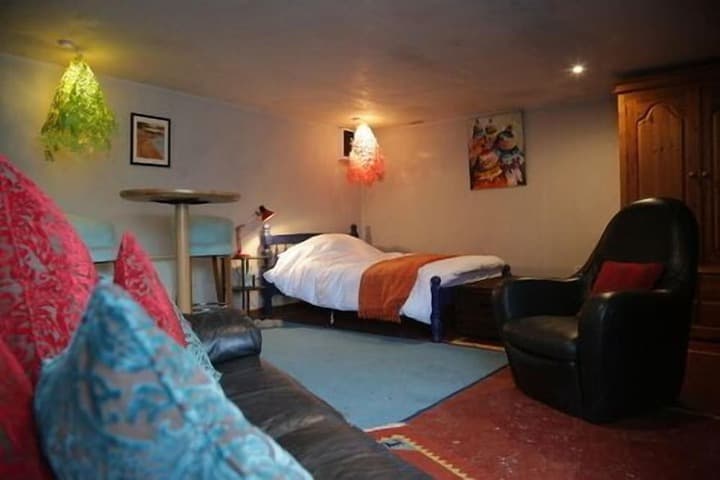 The Village Studio Apartments photo 4