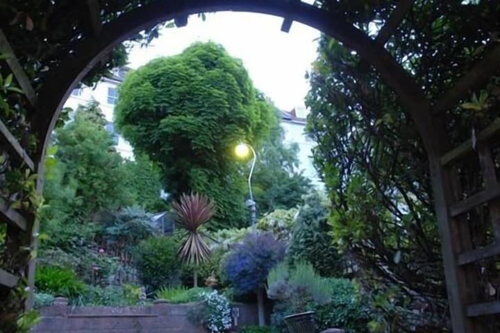 Senlac Guesthouse photo 2