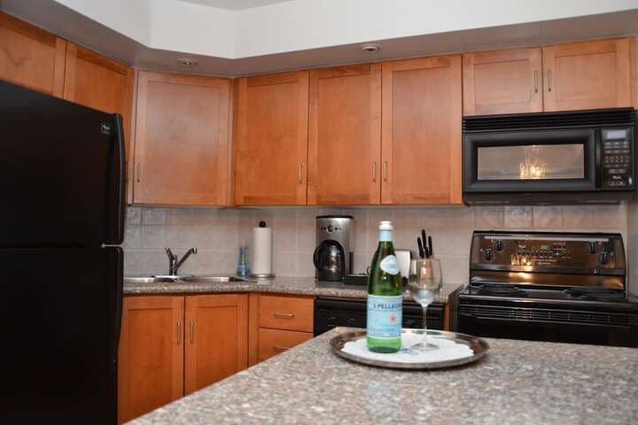 Living Suites Toronto Convention Centre photo 5