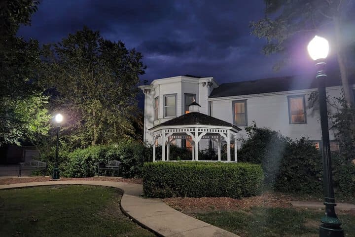Hawthorne Inn photo 2