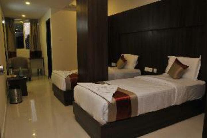 Hotel Raama Grand photo 4