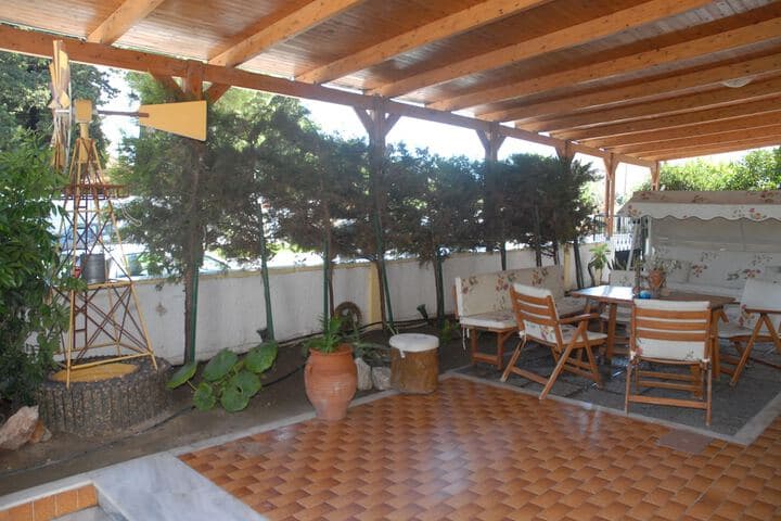 Takis Hotel photo 4