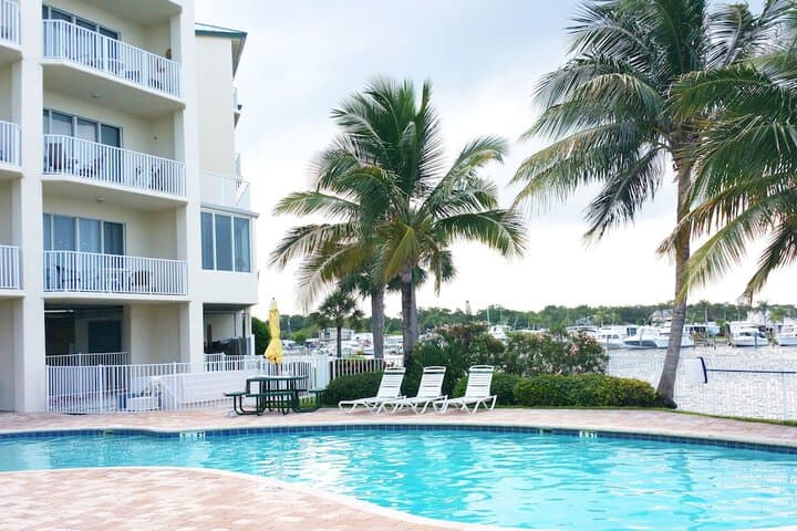 Bay Pines destination view