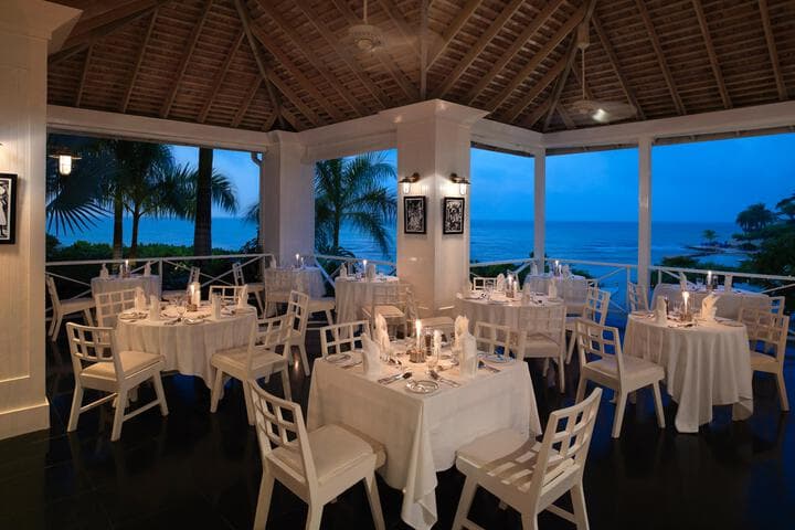 Round Hill Hotel & Villas photo 2
