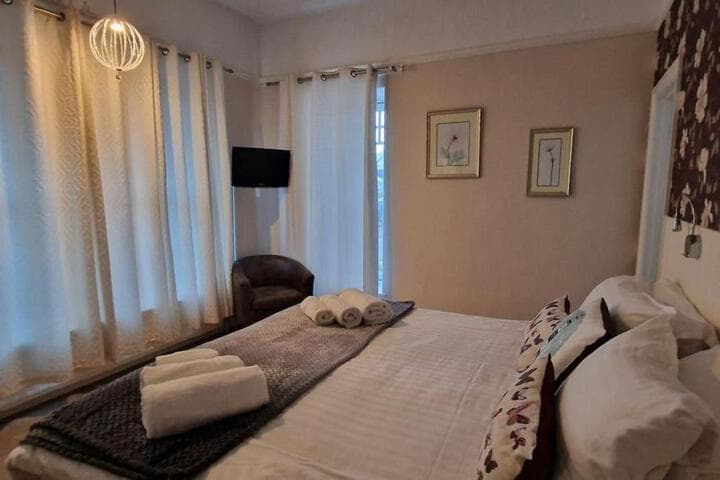 Hazeldene photo 2