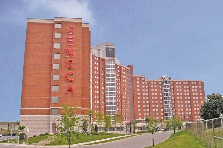 Residence & Conference Centre Toronto photo 4