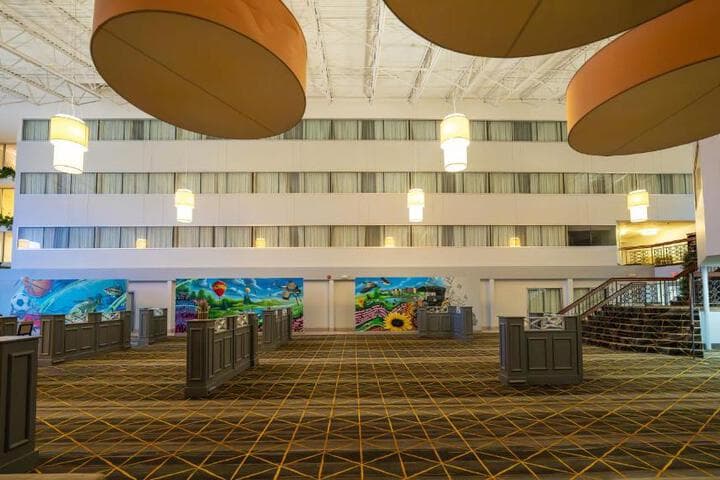 Gateway Hotel & Convention Center photo 3