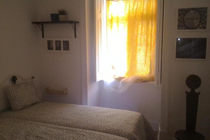 Ritz & Freud Guest House photo 3