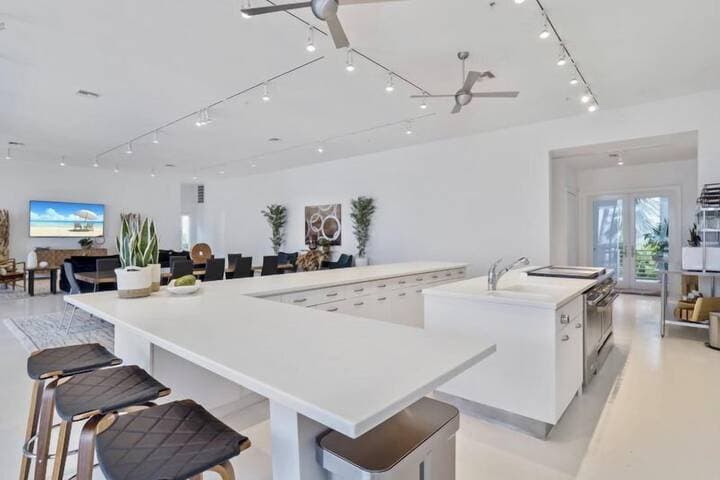 Dream Home photo 4