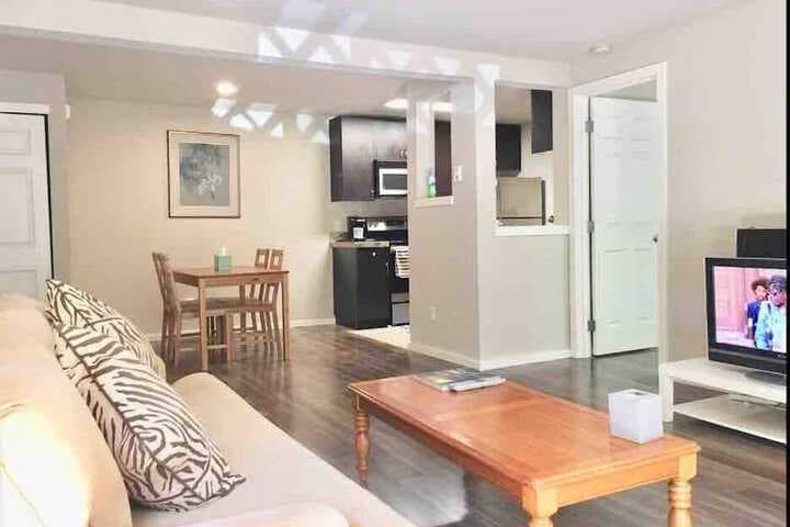 Escape at Eastside Condo&Townhomes photo 5