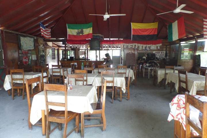 Beach Road Cottages at Jah Bs photo 5