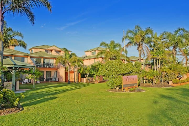 Tuscany Apartments photo 4