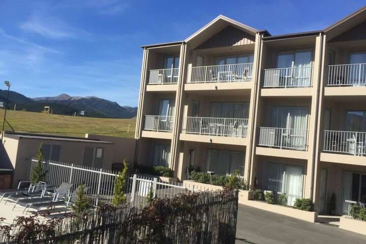 Clear Ridge Apartments photo 5