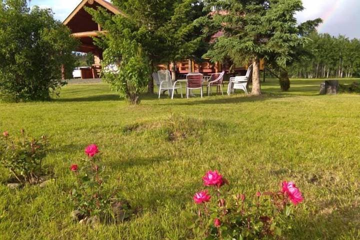 Cariboo Log Guest House photo 3