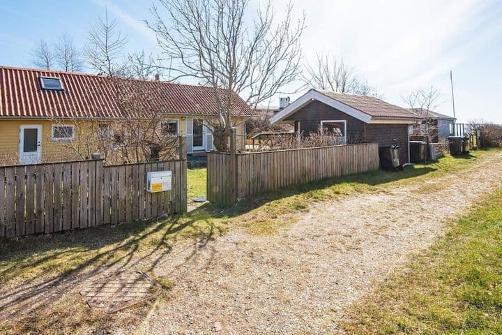 5 Person Holiday Home in Juelsminde photo 4