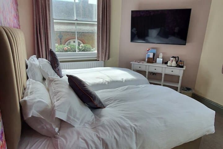 The Griffin Belle Hotel Vauxhall photo 4