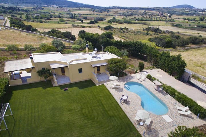 Naxos Cottage photo 2
