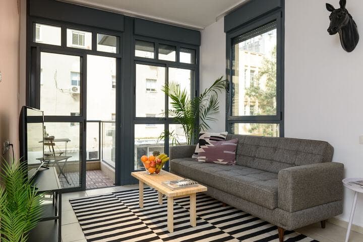 Sarona destination view