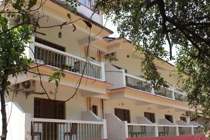 Pebbles Guesthouse photo 3
