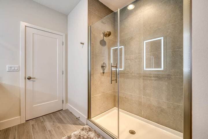 Modern Luxury Retreat pool Mickey Harry Potter Bedrooms photo 4