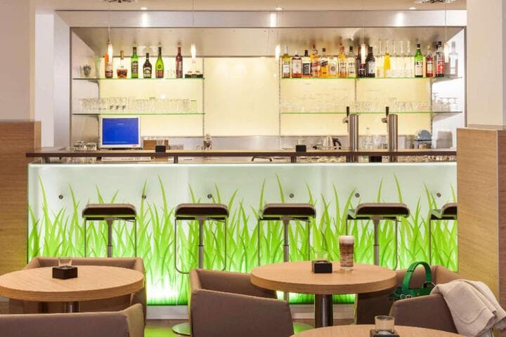 ibis Duisburg Hauptbahnhof photo 2
